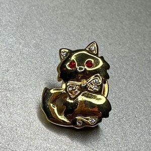 Vintage Cat Brooch Pin Made with Swarovski Crystals Red Eyes Gold Tone
